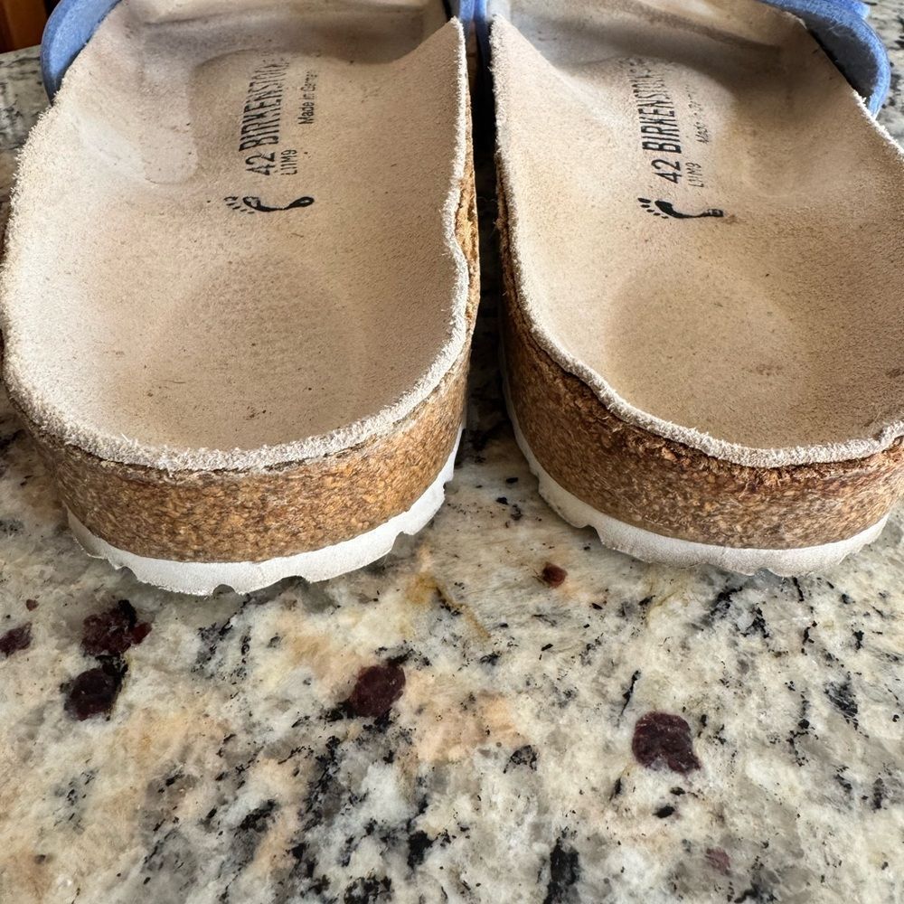 Birkenstock Light Purple Sandals - Picture 2 of 4